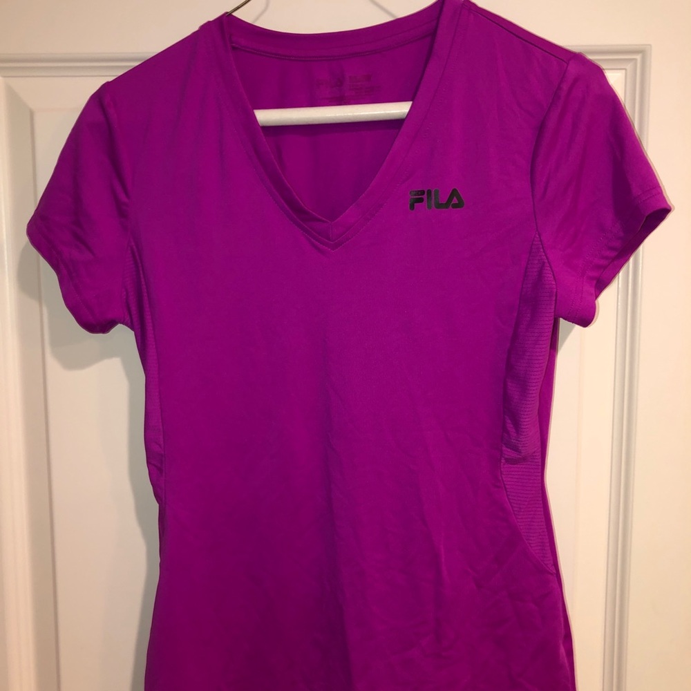 magenta fila workout top